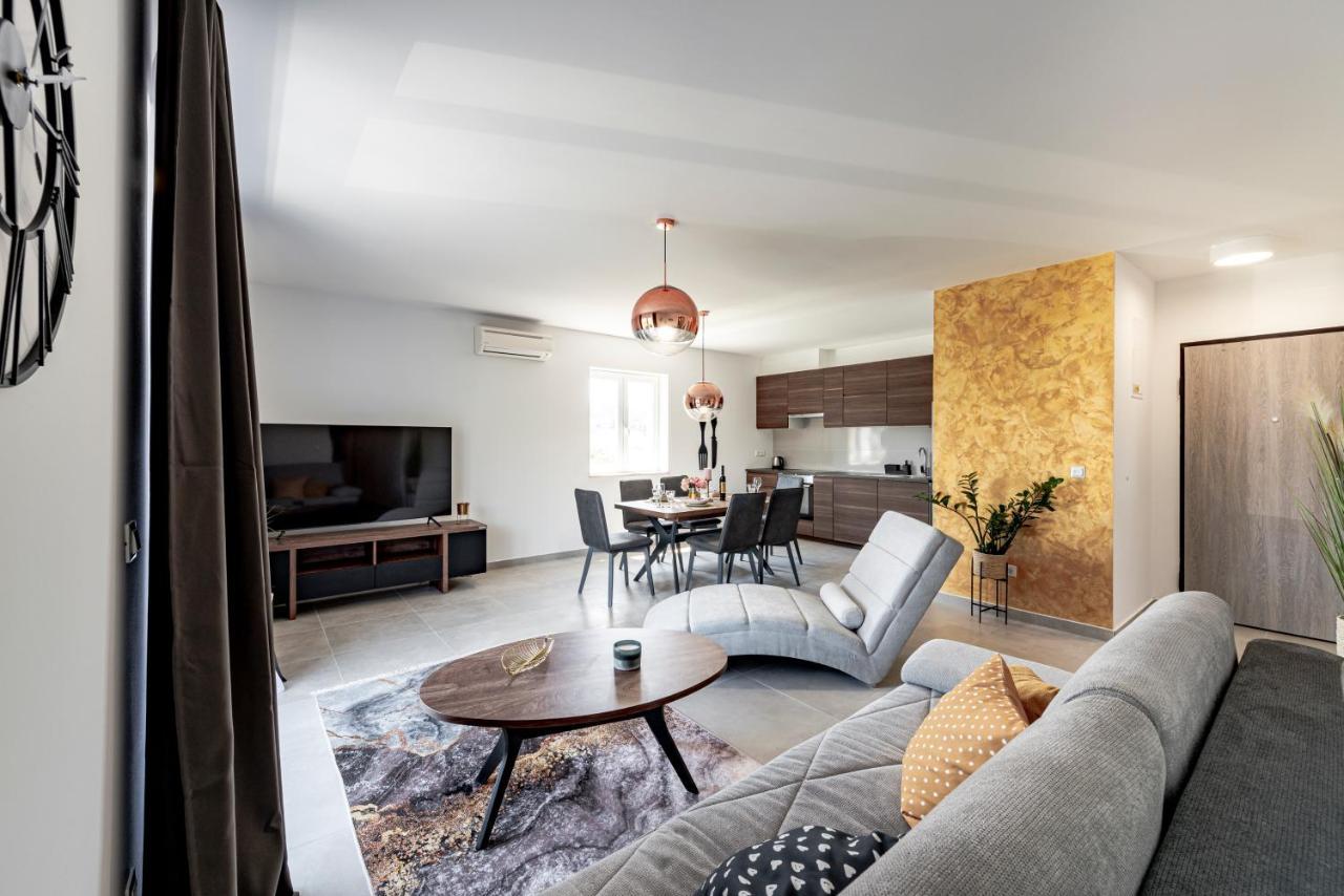 Villa Gold Residence 1 ムリニ エクステリア 写真